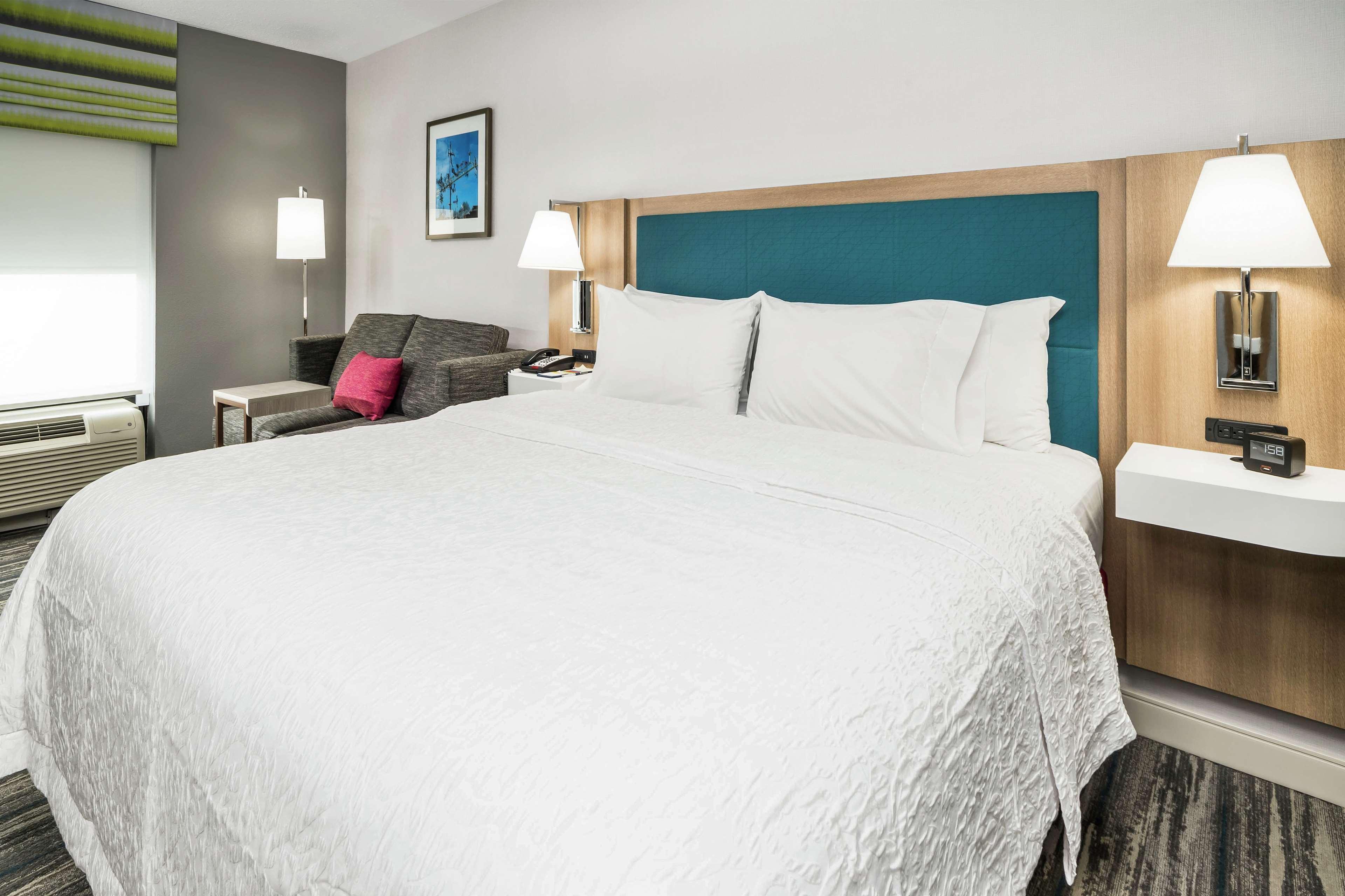 Hampton Inn Wilson Downtown Экстерьер фото