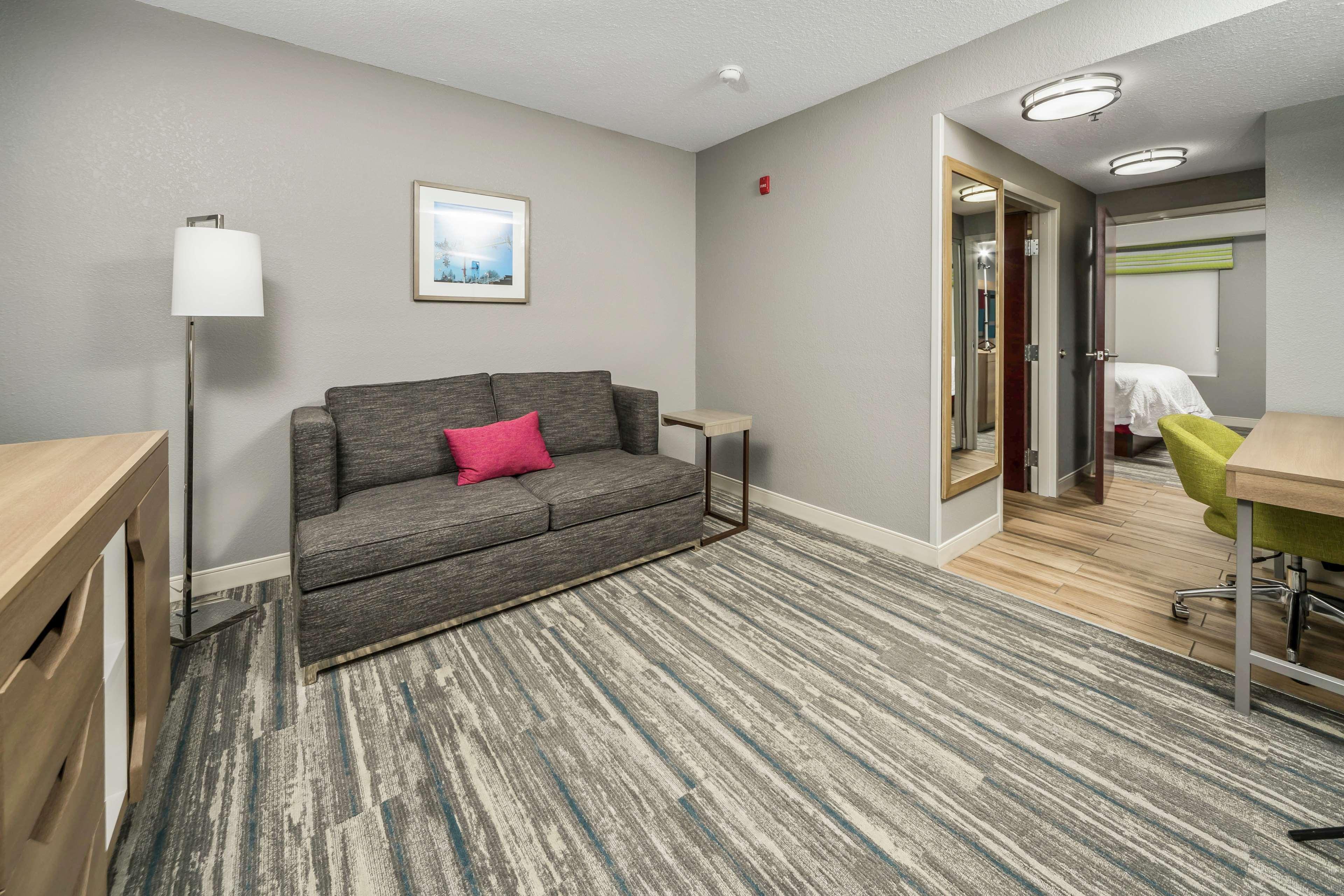 Hampton Inn Wilson Downtown Экстерьер фото