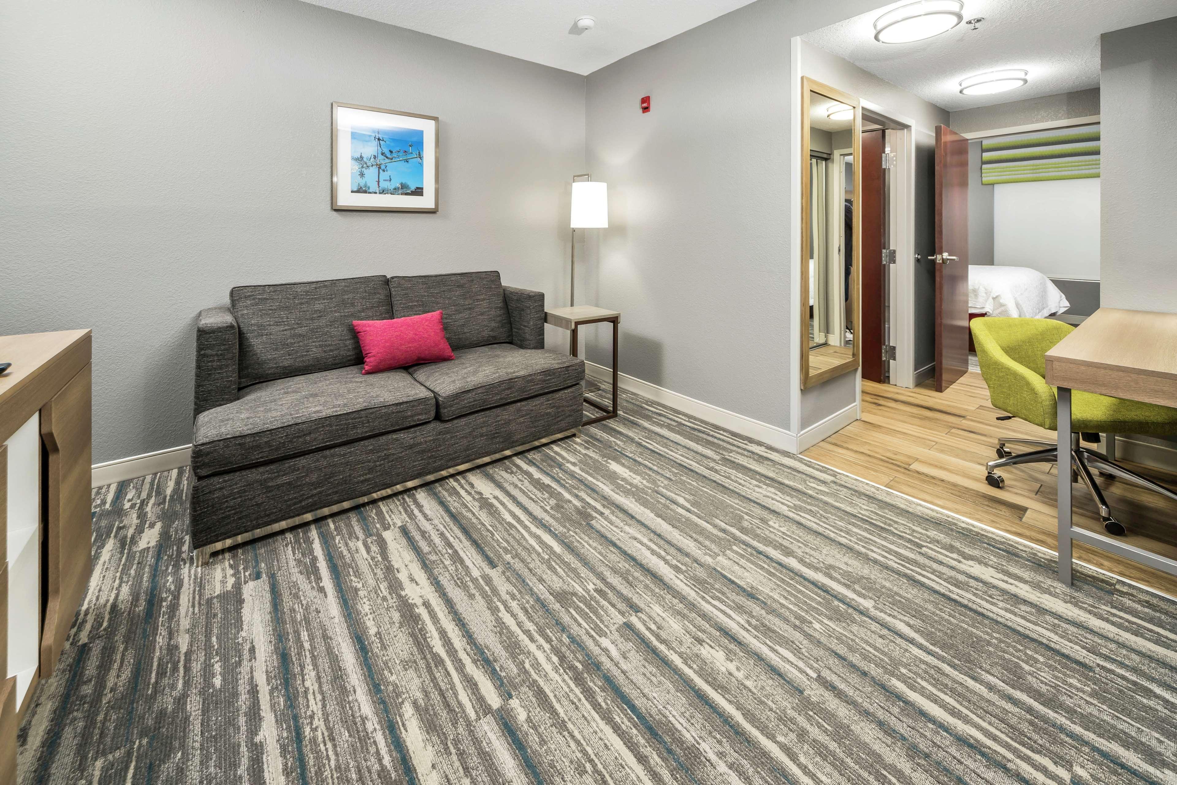 Hampton Inn Wilson Downtown Экстерьер фото