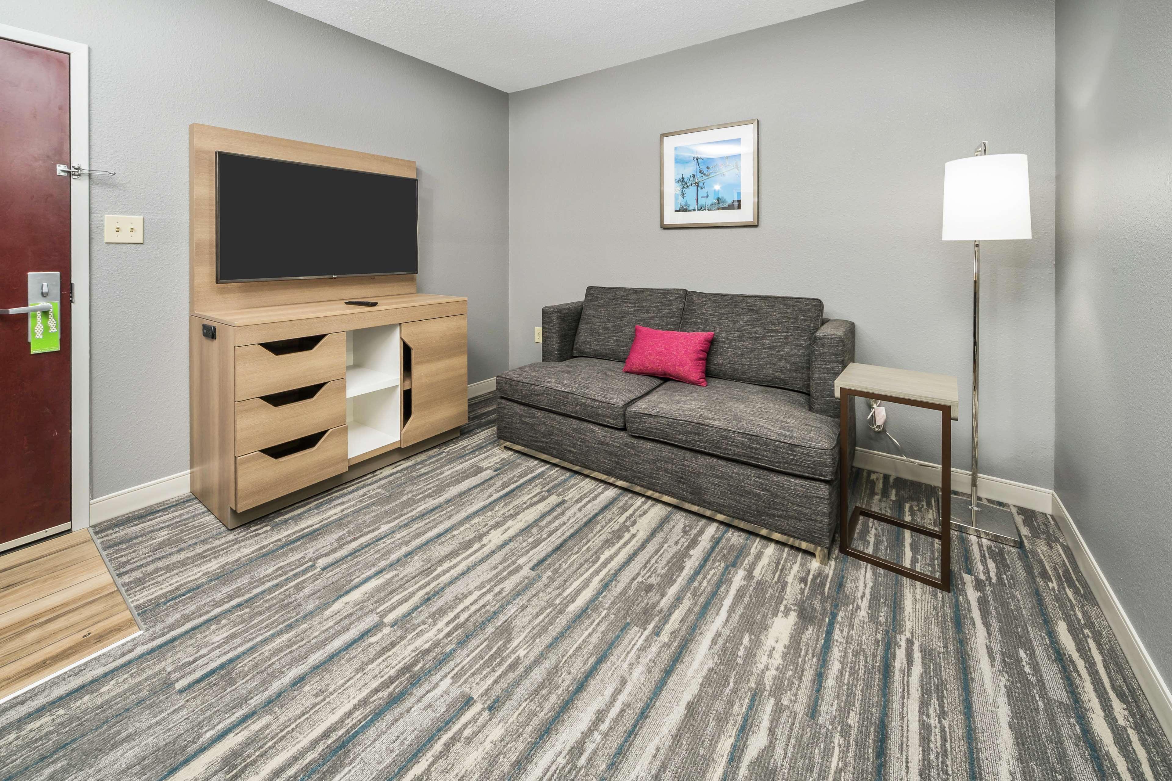 Hampton Inn Wilson Downtown Экстерьер фото
