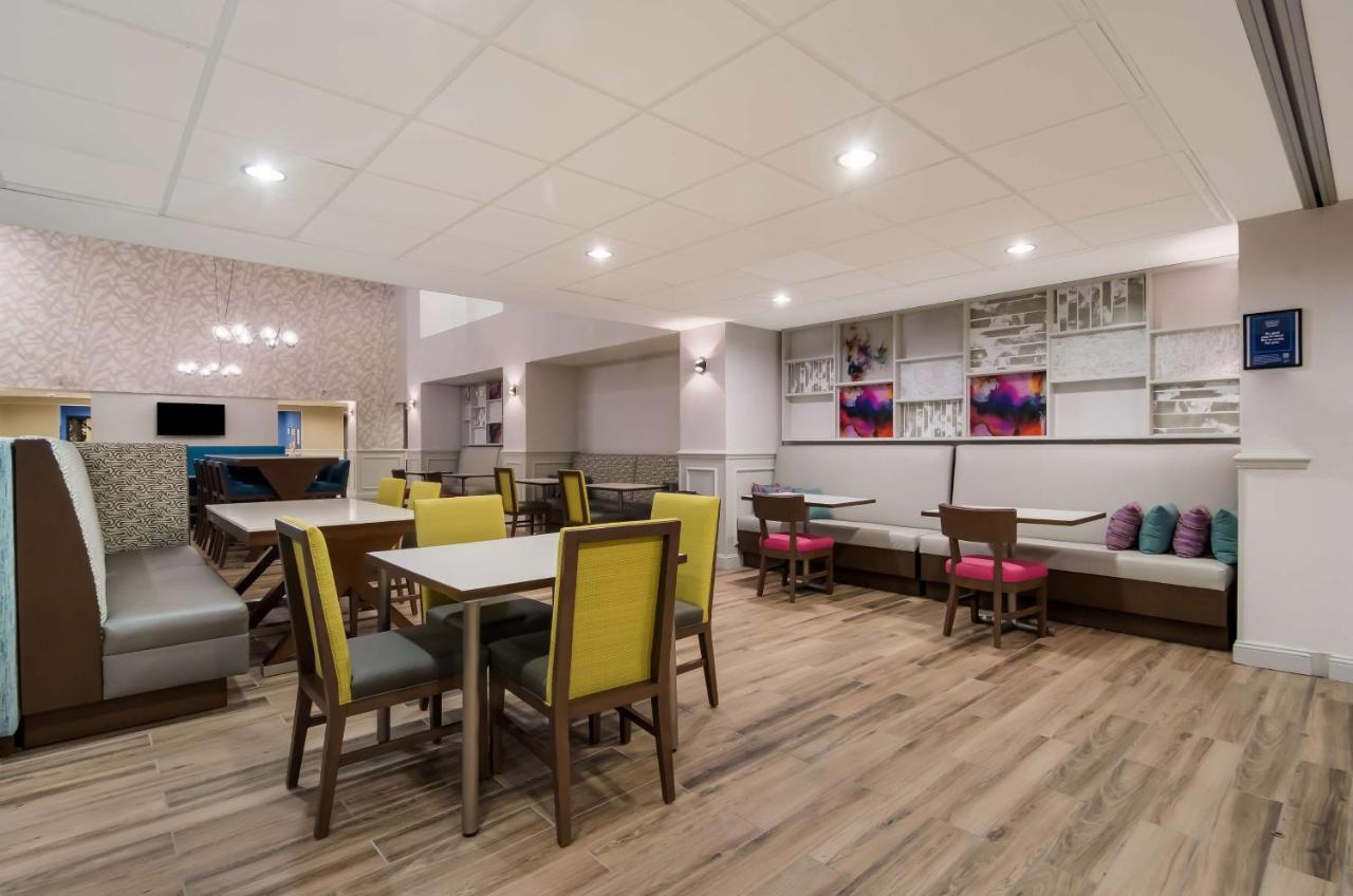 Hampton Inn Wilson Downtown Экстерьер фото