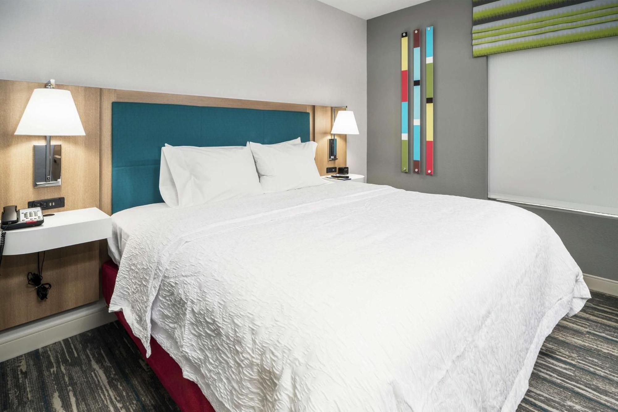 Hampton Inn Wilson Downtown Экстерьер фото